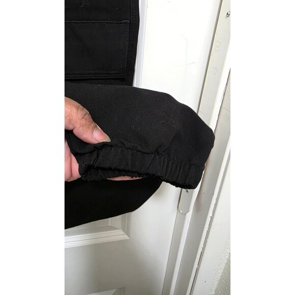 Figs Women's Black Technical Collection Jogger-Style Scrub Pants L/P - Picture 3 of 6